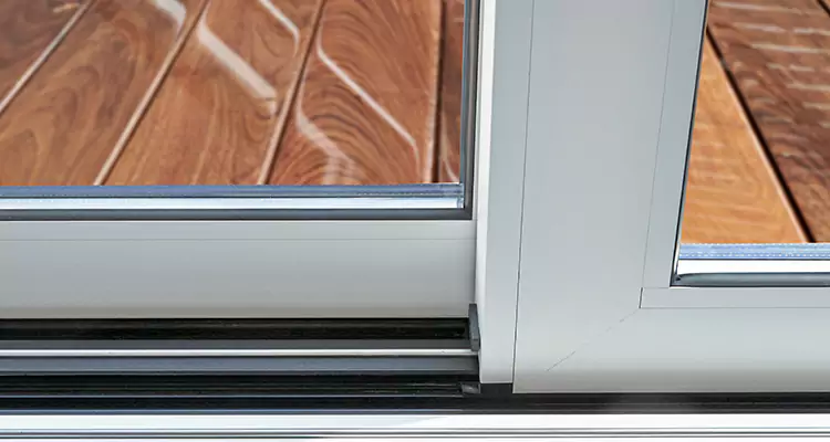 Patio Door Jammed Shut in Hunters Creek, FL