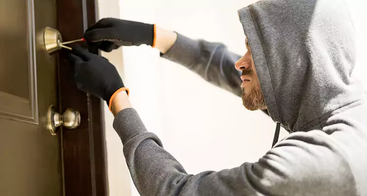 Emergency Motel Lock Repairs—Available 24/7 in Hunters Creek, FL